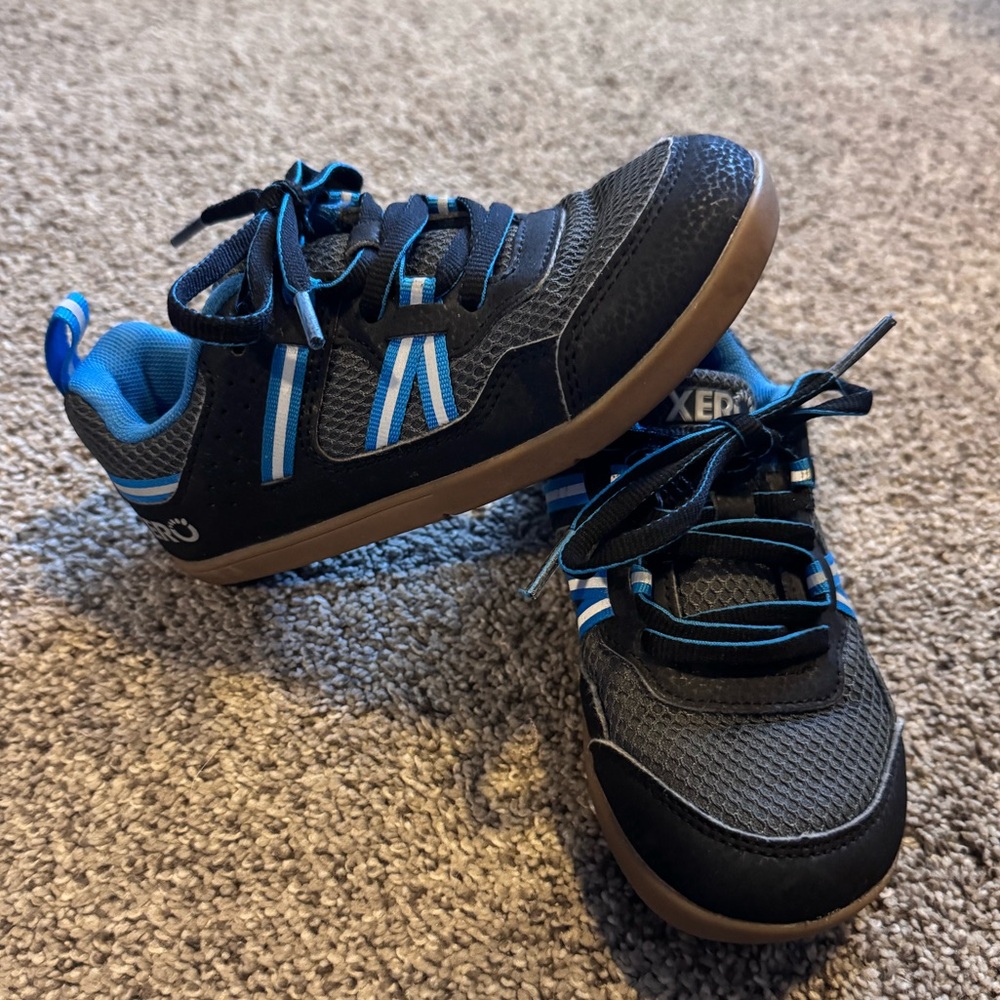 Boys Xero shoes